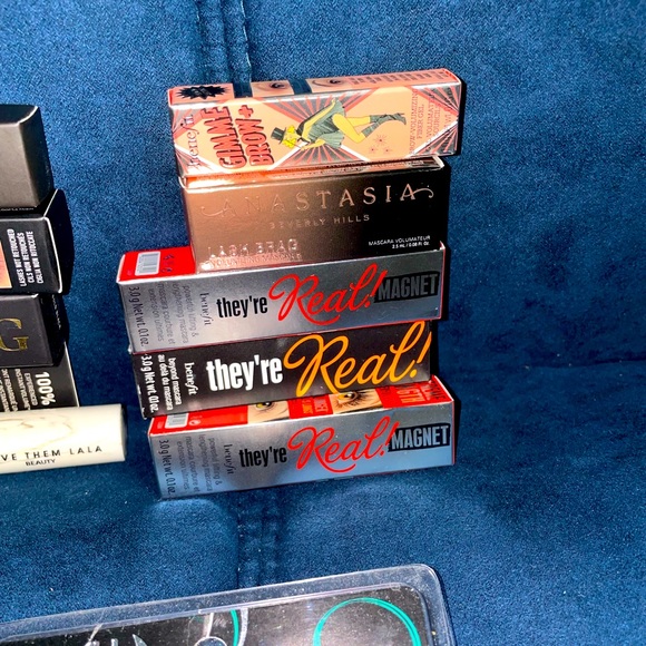 Lashes, mascara, eyeliner bundle. Benefit Anastasia Kat Von D and more! - Picture 12 of 16